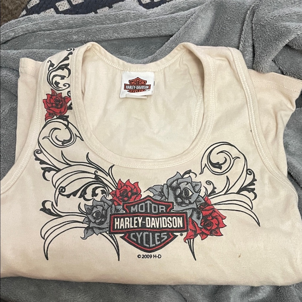 Harley-Davidson Cream Tank Top with Red and Gray Floral Graphics
